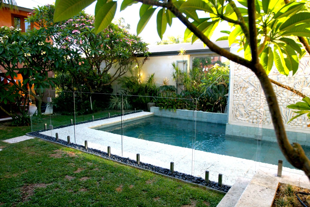 How Much Does Glass Pool Fencing Cost?