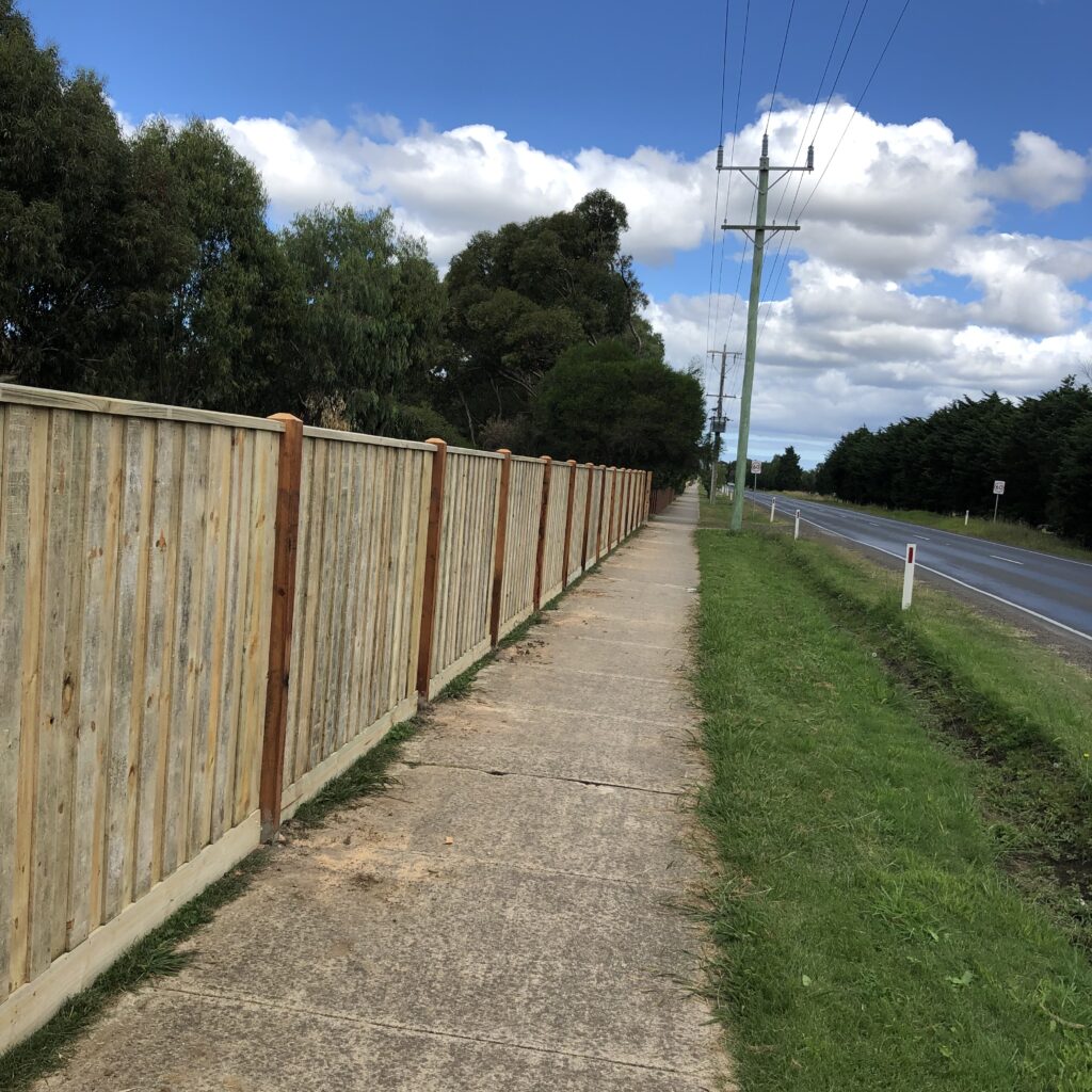 Privacy timber fence